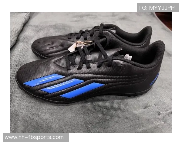 拆开60元足球星卡,开箱体验与神卡掉落的惊喜揭秘 拆开60元足球星卡,开箱体验与神卡掉落的惊喜揭秘